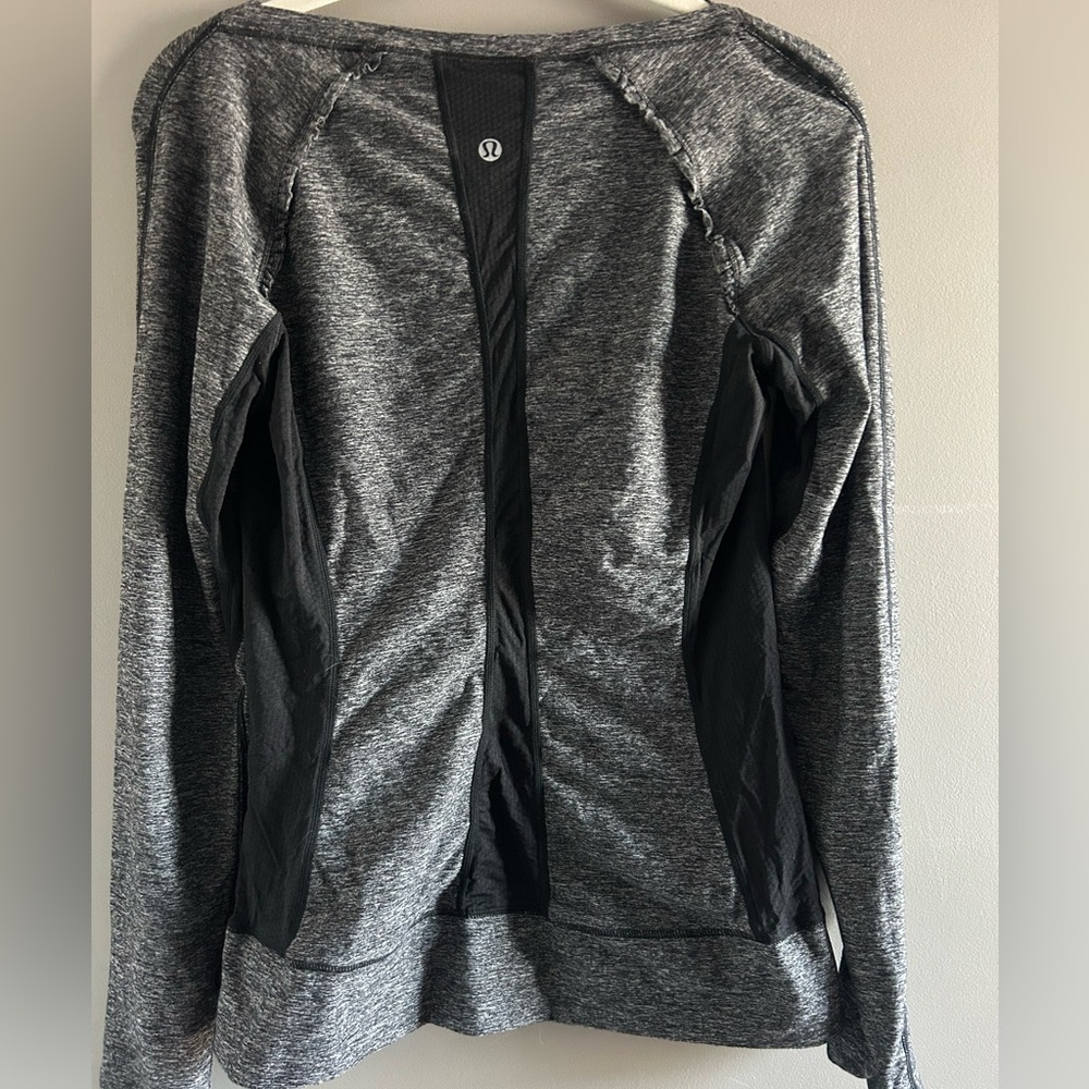Lululemon Long sleeve Top